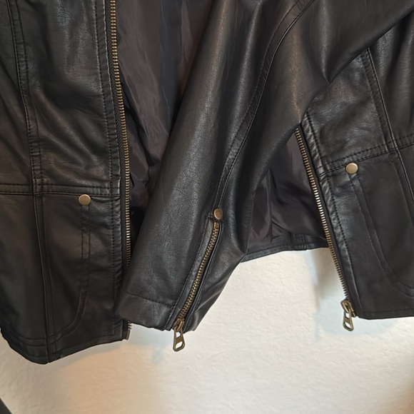 Lulu’s Peace of Mind Black Vegan Leather Moto Jacket Grunge Retro - Picture 9 of 11